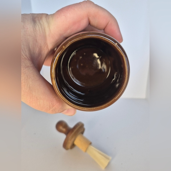 Vintage Ceramic BBQ Sauce Jar Pot with Lid and Attached Brush - Picture 5 of 6